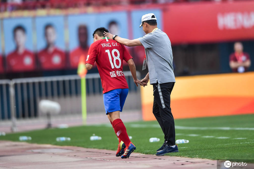 包含中超倒计时，皇家马德里今夜状态回暖，细节引发关注，赛场秩序良好，训练强度明显提升的词条-九游娱乐